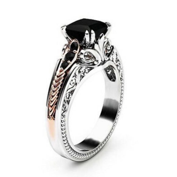 Jewelry - NEW 925 Sterling Silver Two tone Black stone ring